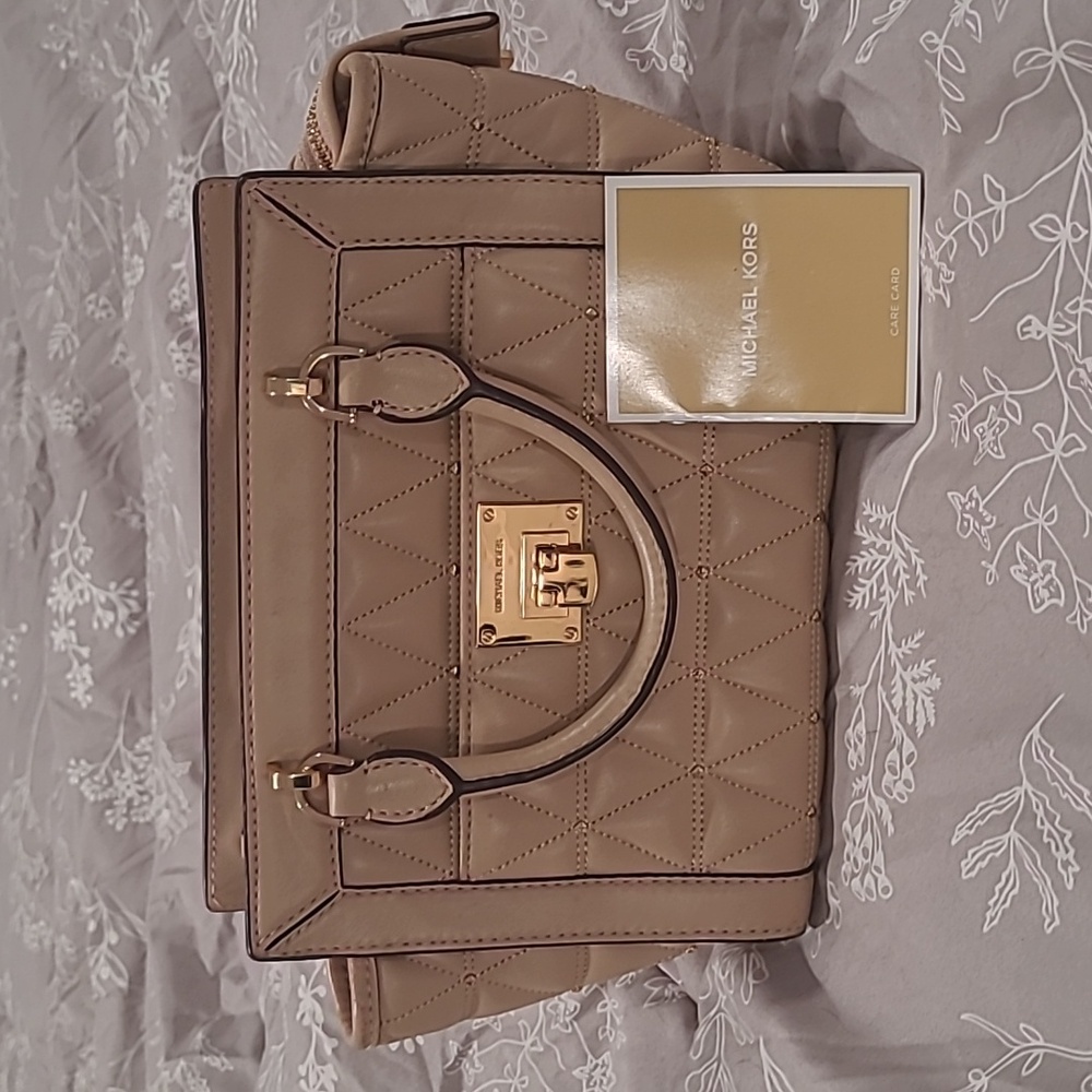 Michael Kors Vivianne Oyster Patent Quilted Leather- Small